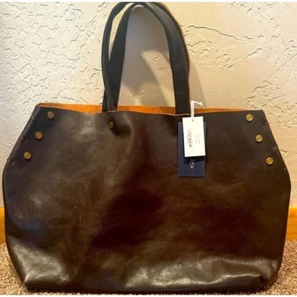 Chloe & Lex Handbags - Chloe & Lex Deep Brown Leather Tote Bag NWT